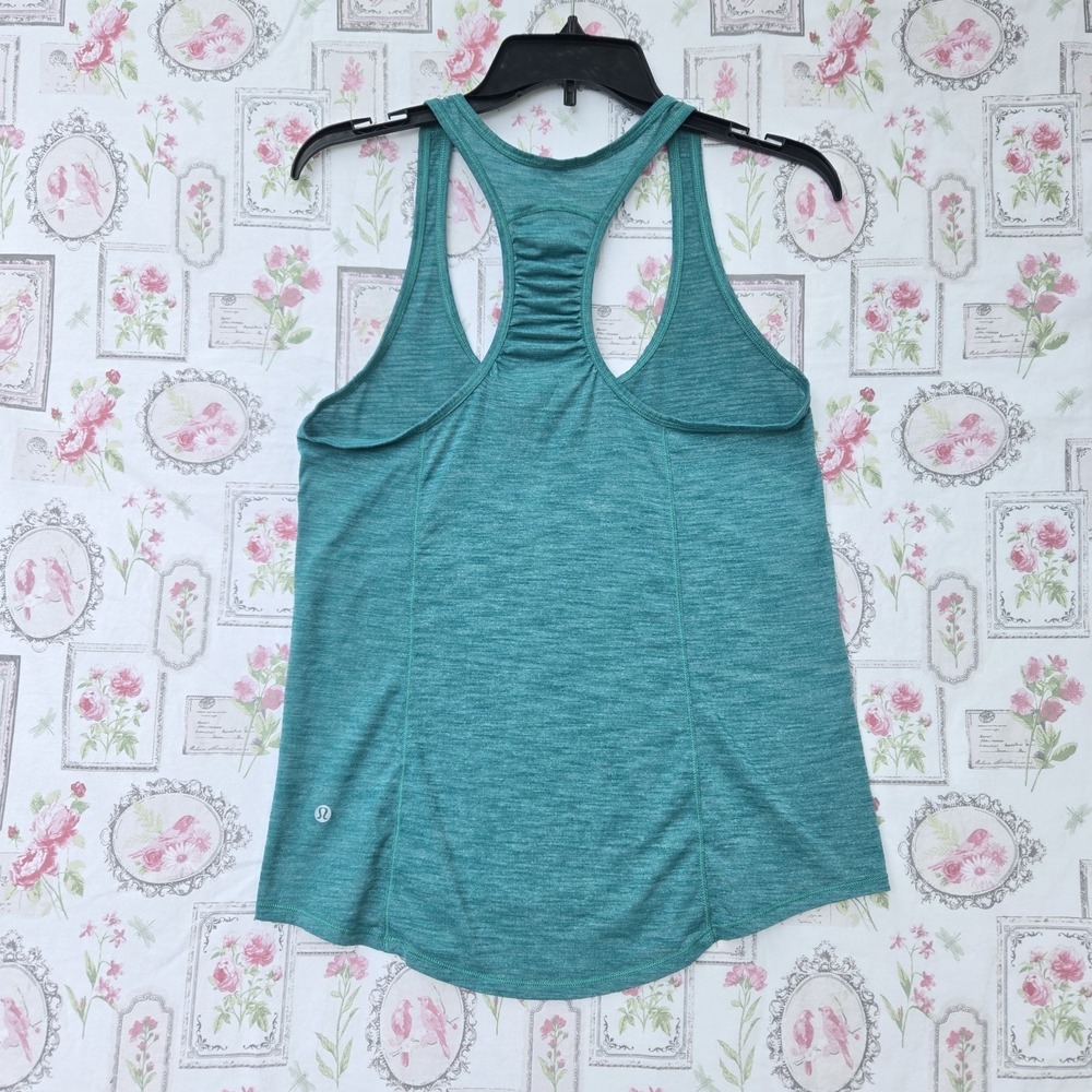 Lululemon‎ Women's Teal Turquoise Blue Racerback Athletic Yoga Tank Top Sz 4